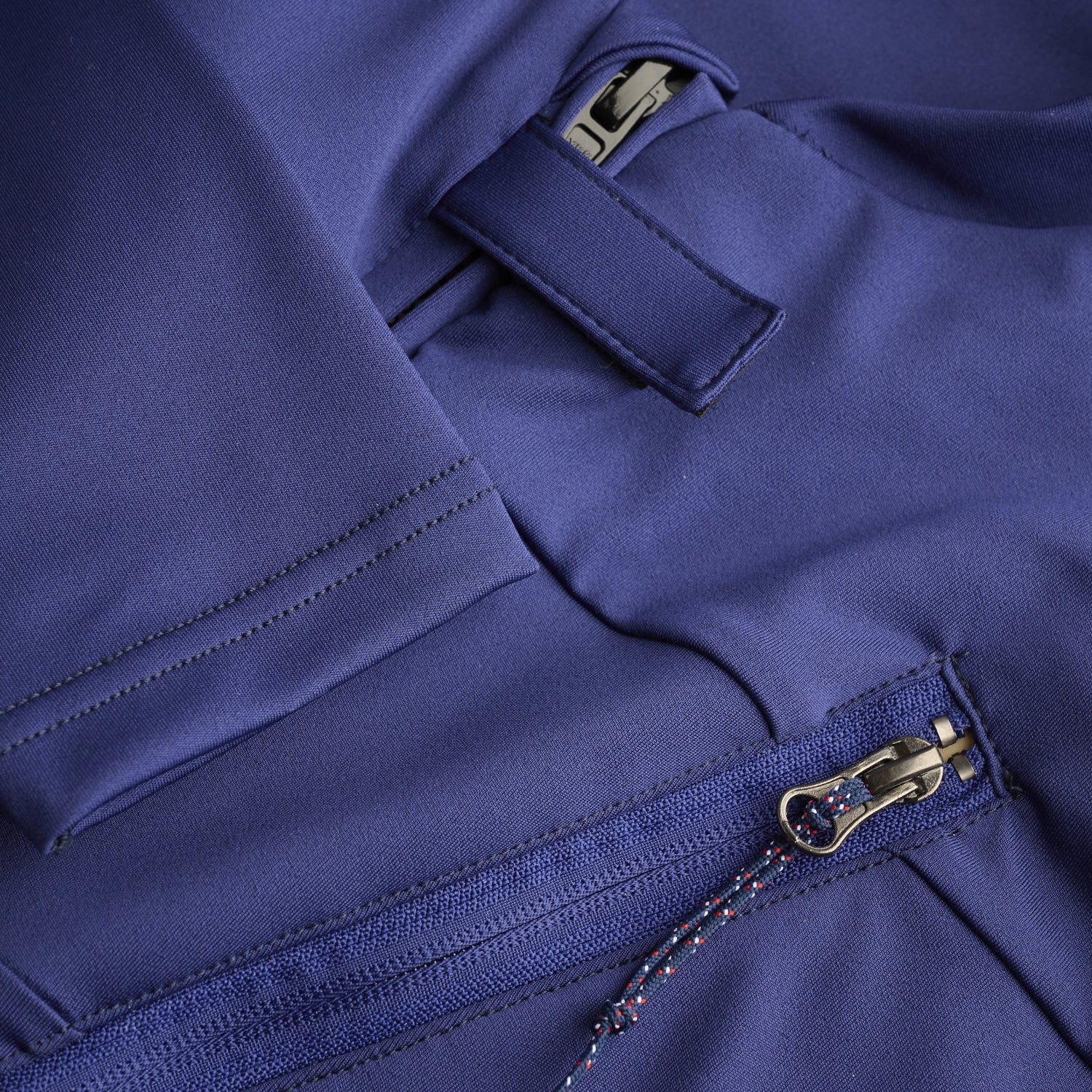 Blue zipper detail